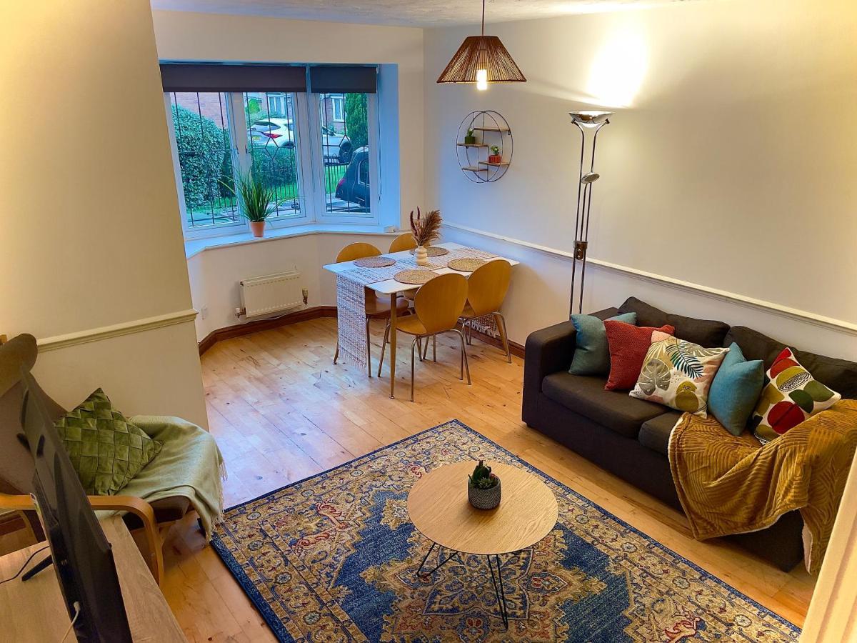 Charming Home In Wellingborough Extérieur photo