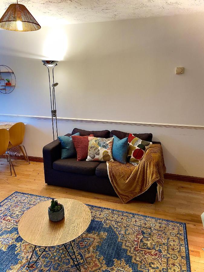 Charming Home In Wellingborough Extérieur photo